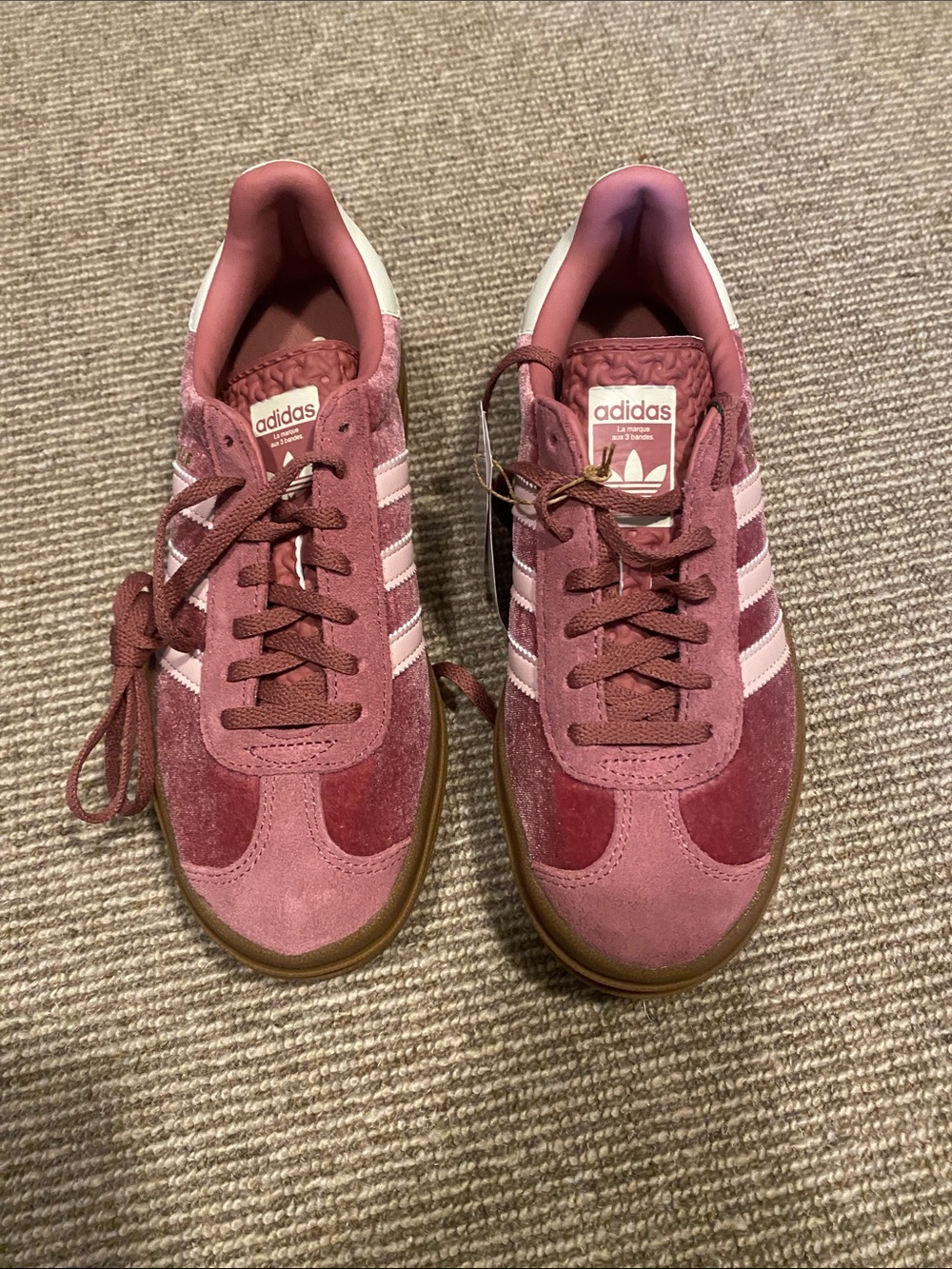 adidas gazelle Pink Classic Sneakers